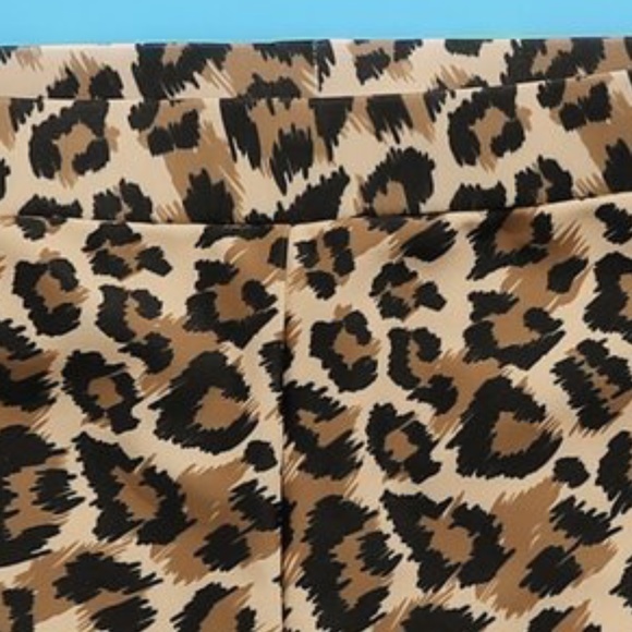 Boys Leopard Swimsuit Trunks - Picture 4 of 7